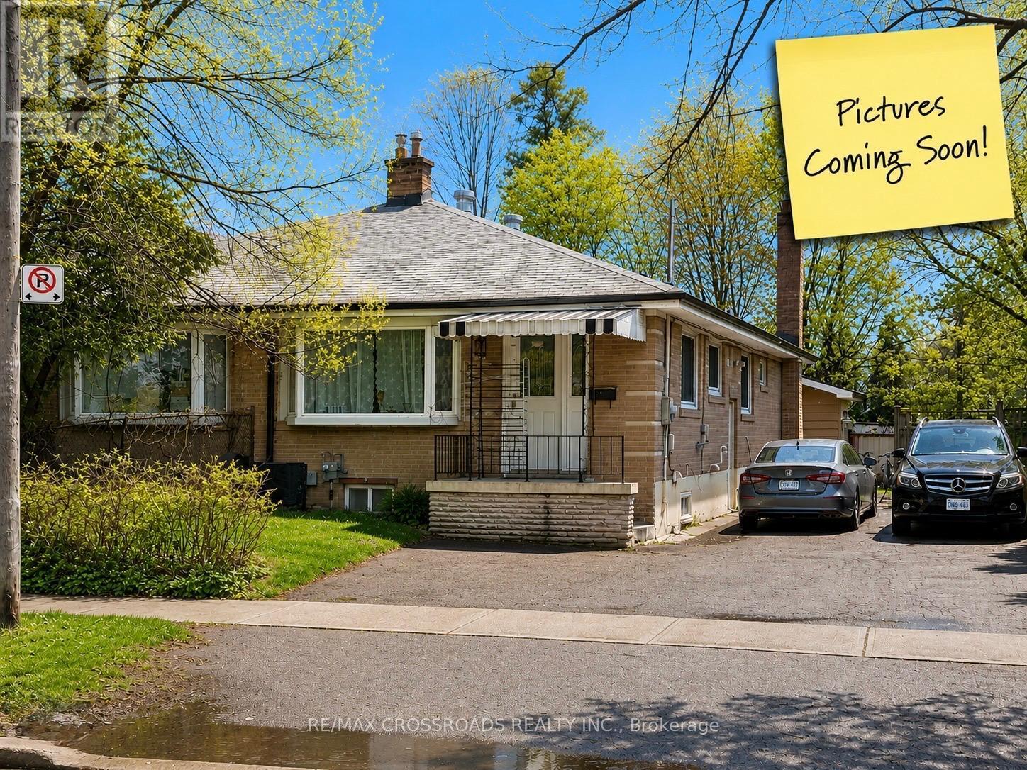 64 BIRKDALE ROAD, Toronto, Ontario