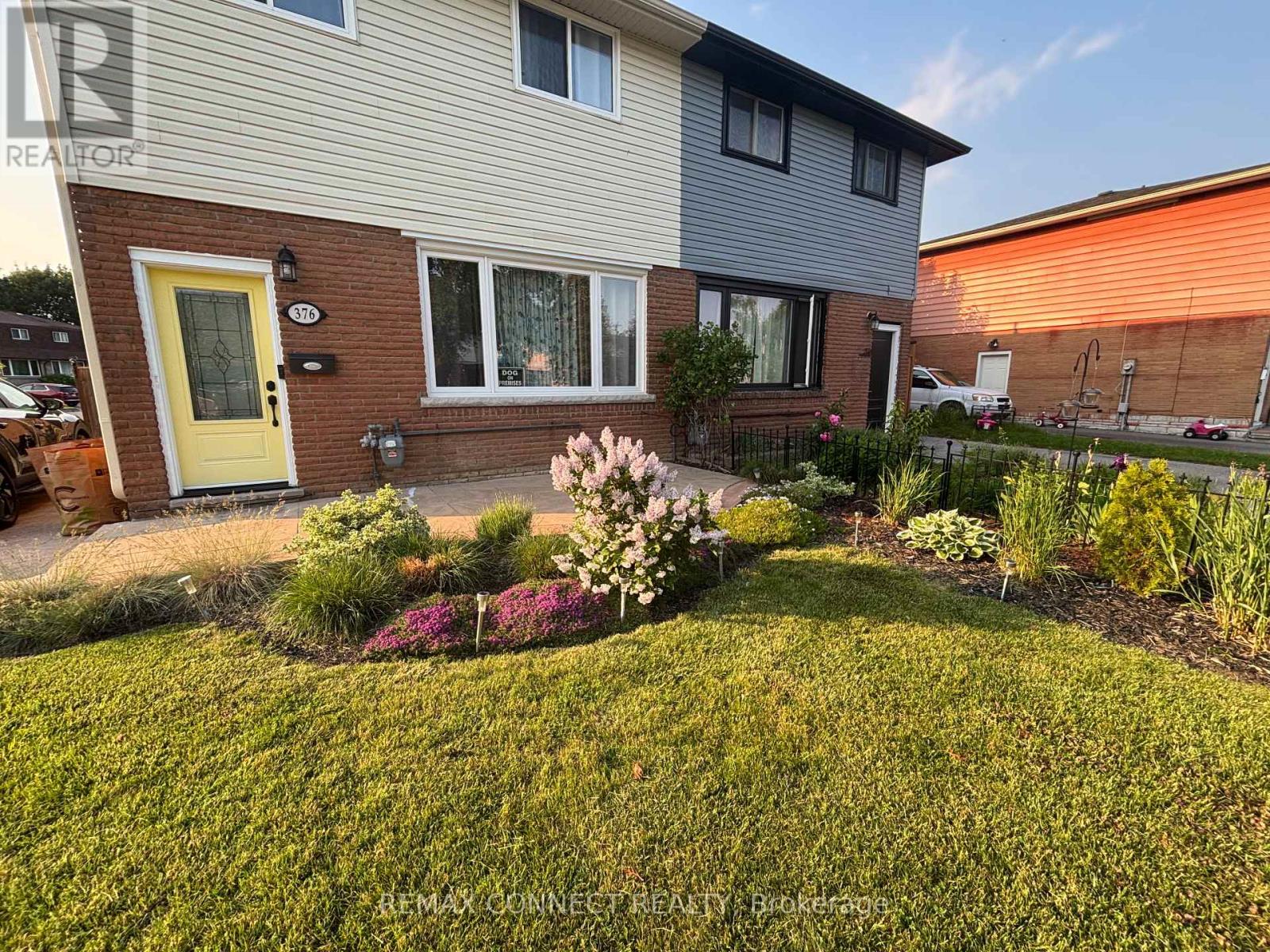 376 Dwight Avenue, Oshawa, Ontario  L1J 1K9 - Photo 3 - E13088726