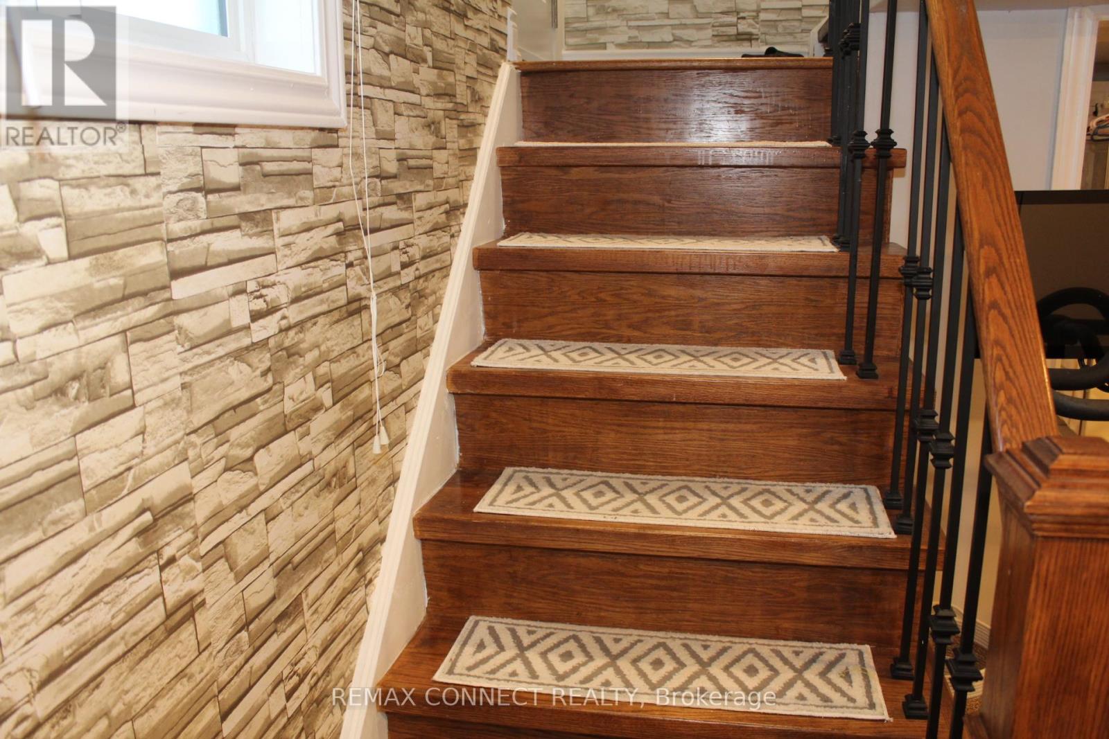 376 Dwight Avenue, Oshawa, Ontario  L1J 1K9 - Photo 23 - E13088726