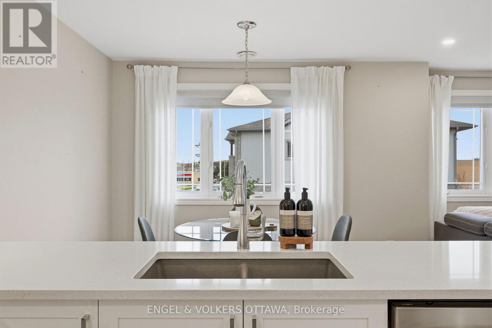 10 - 365 Tribeca Private, Ottawa, Ontario  K2J 6B4 - Photo 10 - X13100596