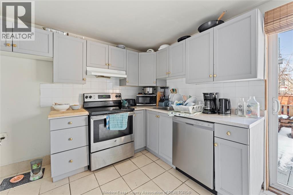 977 Gladstone, Windsor, Ontario  N9A 2R5 - Photo 19 - 26010454