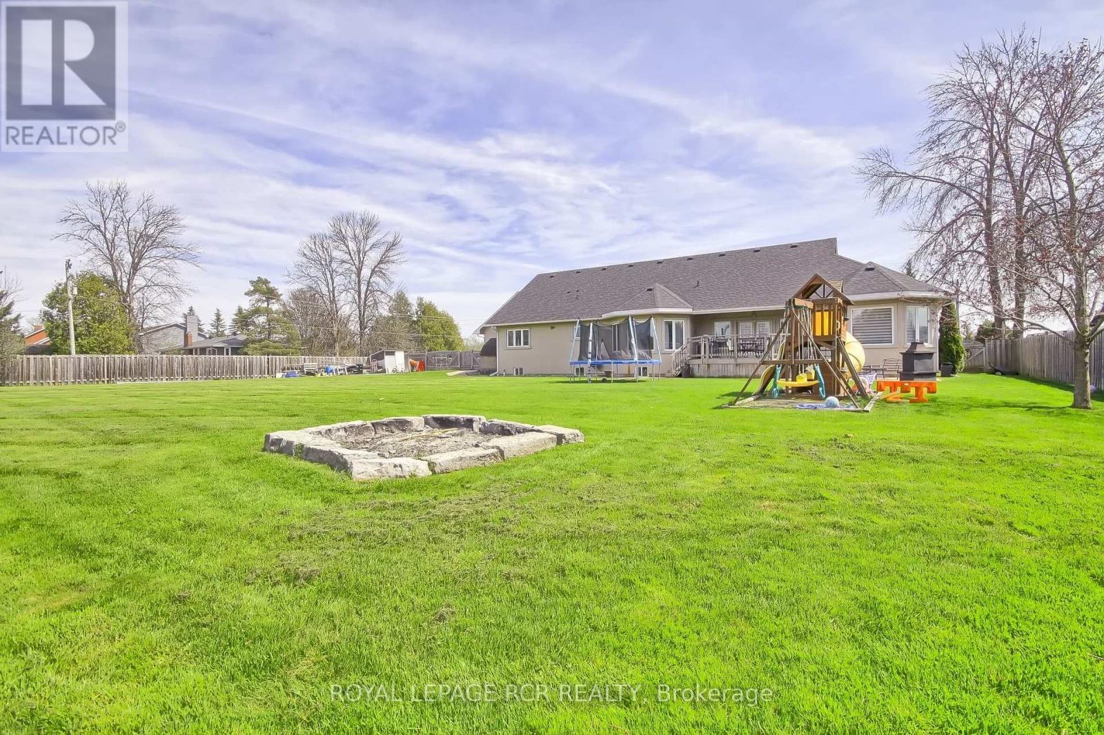 1288 Shore Acres Drive, Innisfil, Ontario  L0L 1R0 - Photo 43 - N13101408