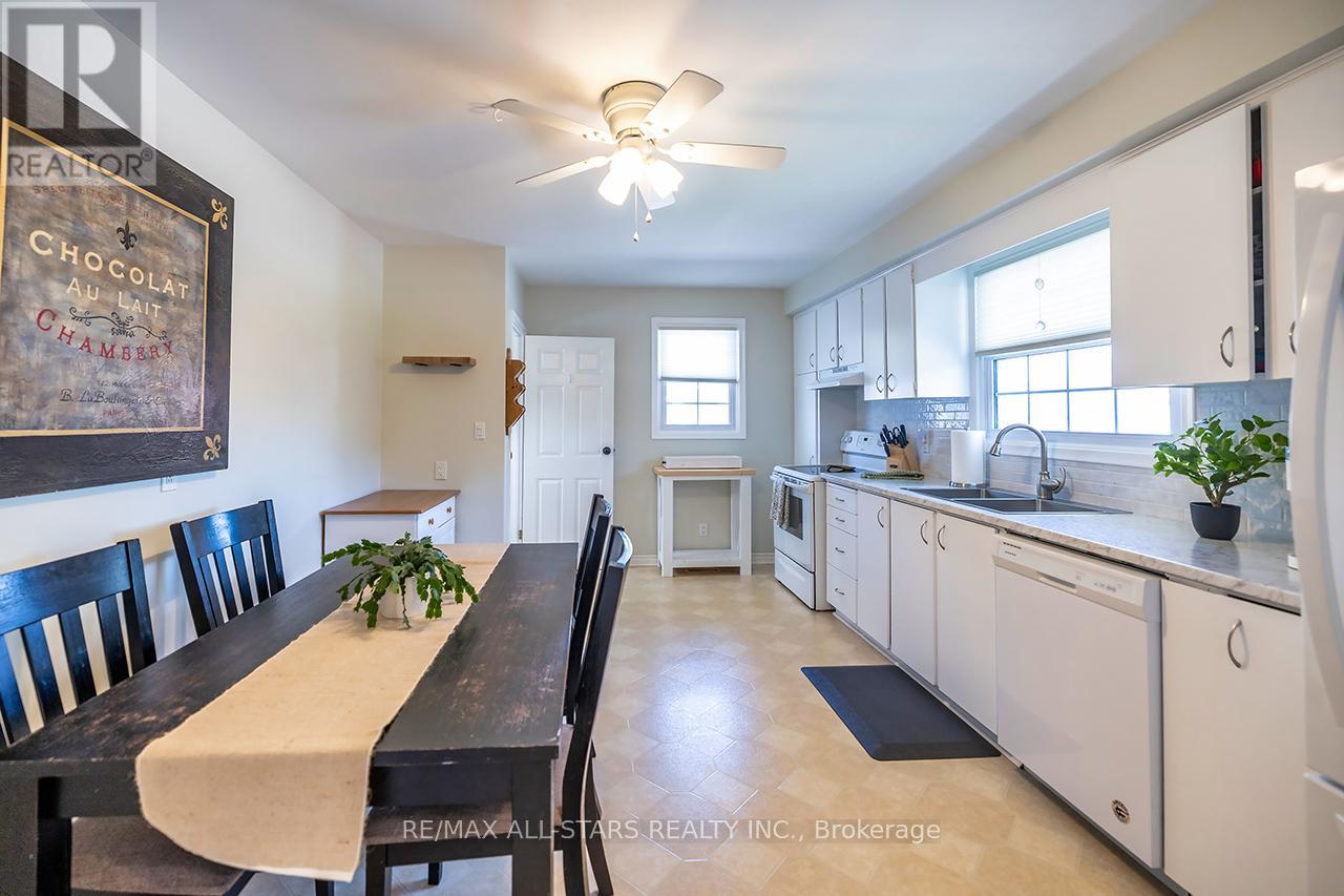 30 Lorne Street, Brock, Ontario  L0C 1H0 - Photo 8 - N13101590