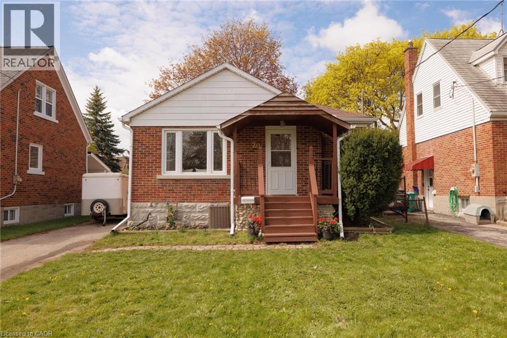 201 Bedford Road, Kitchener, Ontario  N2G 3A5 - Photo 1 - 40828462