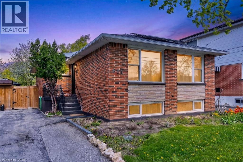 624 Upper Ottawa Street, Hamilton, Ontario  L8T 3T5 - Photo 1 - 40828248