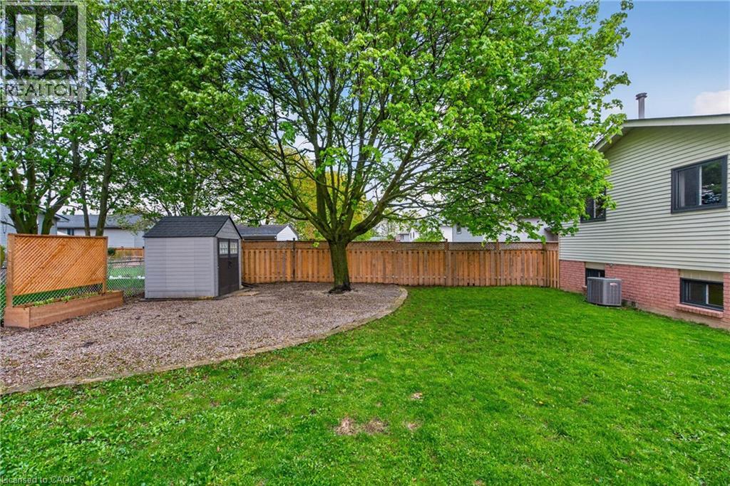 52 Latzer Crescent, Brantford, Ontario  N3V 1E1 - Photo 43 - 40827380