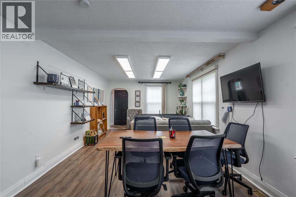 784 London Road, Sarnia, Ontario  N8T 4H1 - Photo 4 - 26009371
