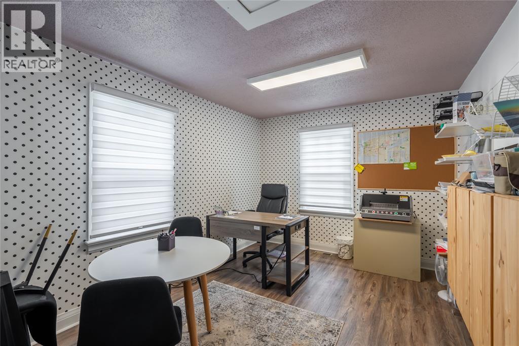 784 London Road, Sarnia, Ontario  N8T 4H1 - Photo 8 - 26009371