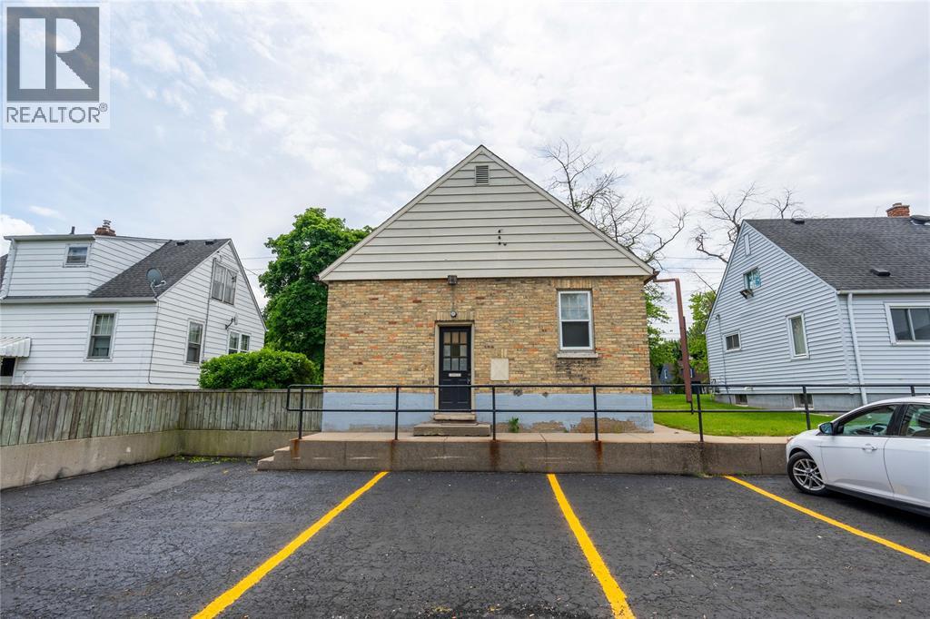 784 London Road, Sarnia, Ontario  N8T 4H1 - Photo 19 - 26009371