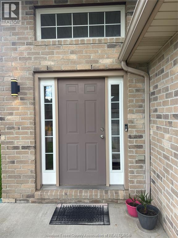 391 Jewel Street, Lasalle, Ontario  N9J 3X4 - Photo 3 - 26010491