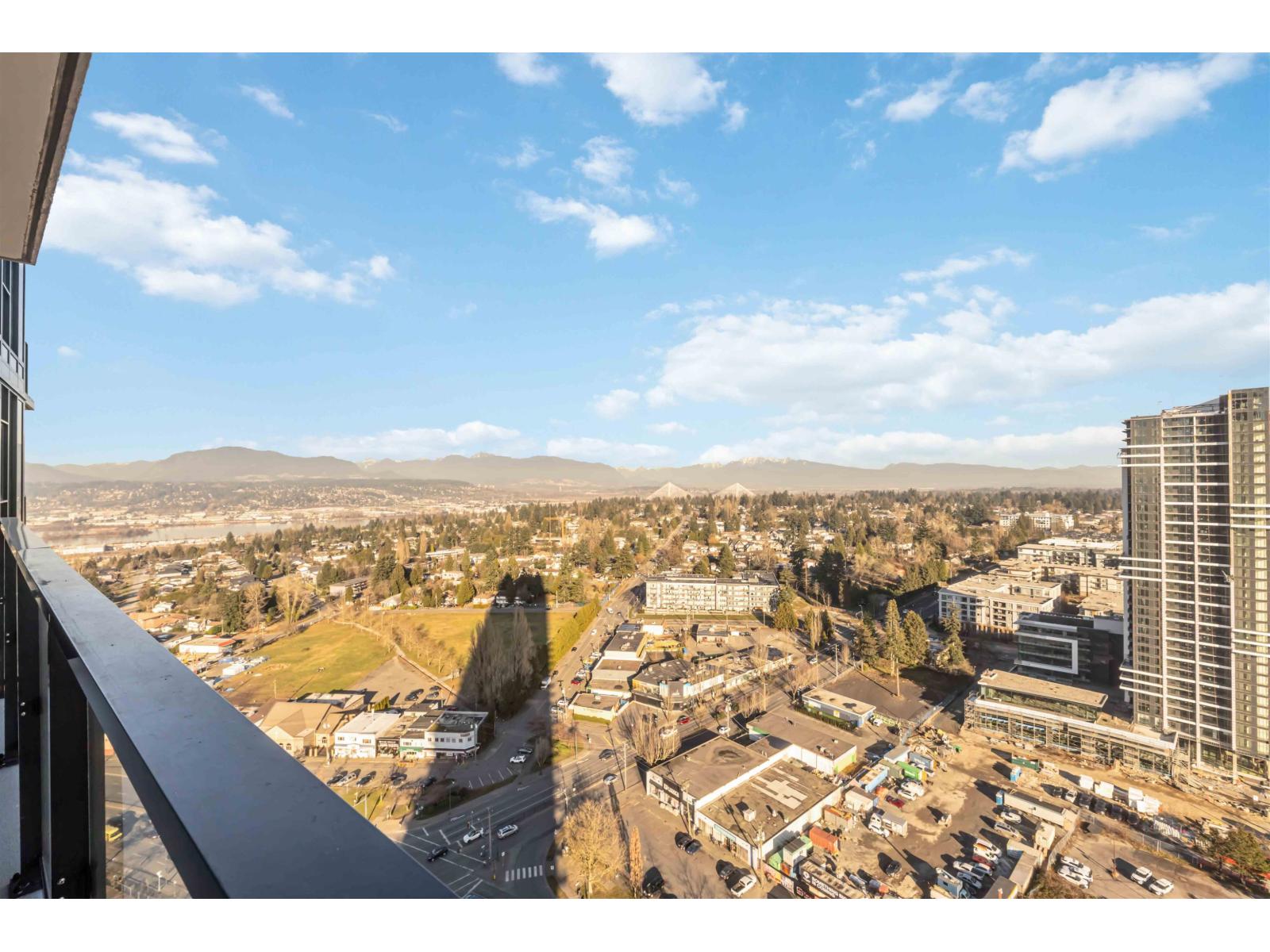2903 10750 135a Street, Surrey, British Columbia  V3T 0V4 - Photo 2 - R3088655