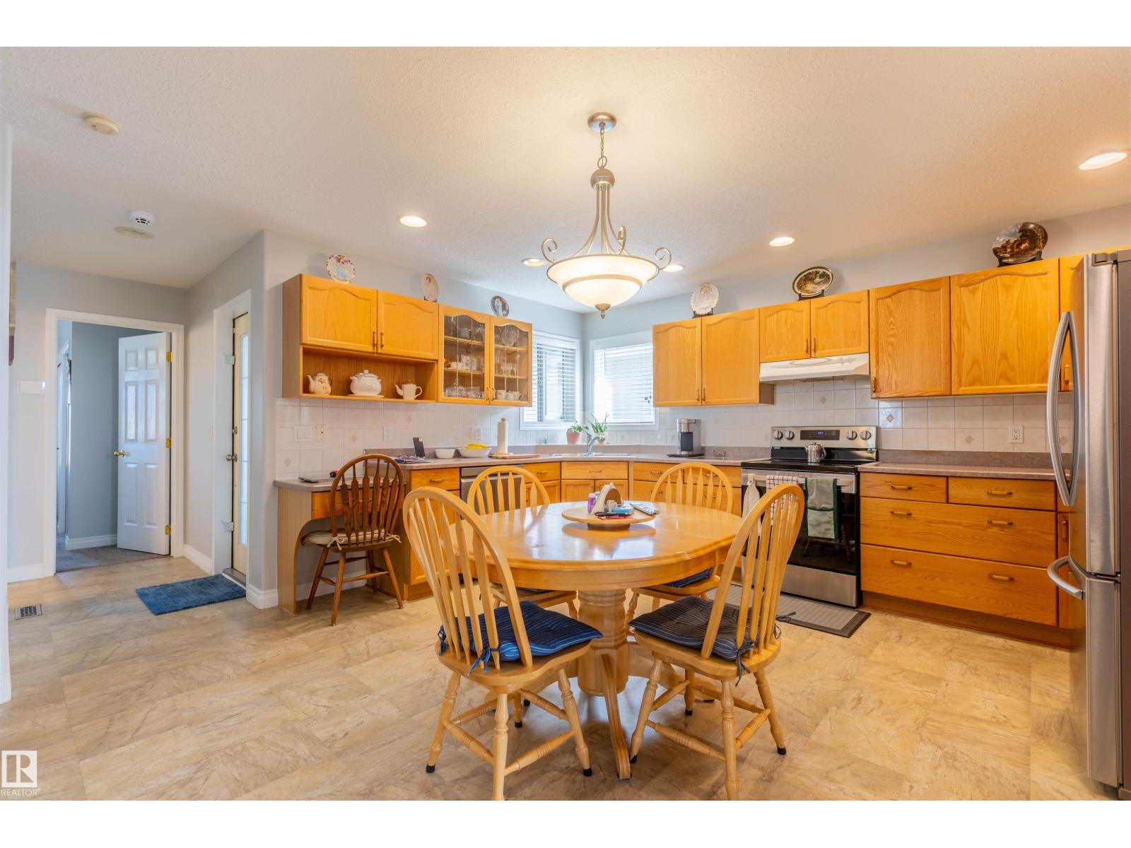 8704 99 Av, Morinville, Alberta  T8R 1S8 - Photo 14 - E4486508