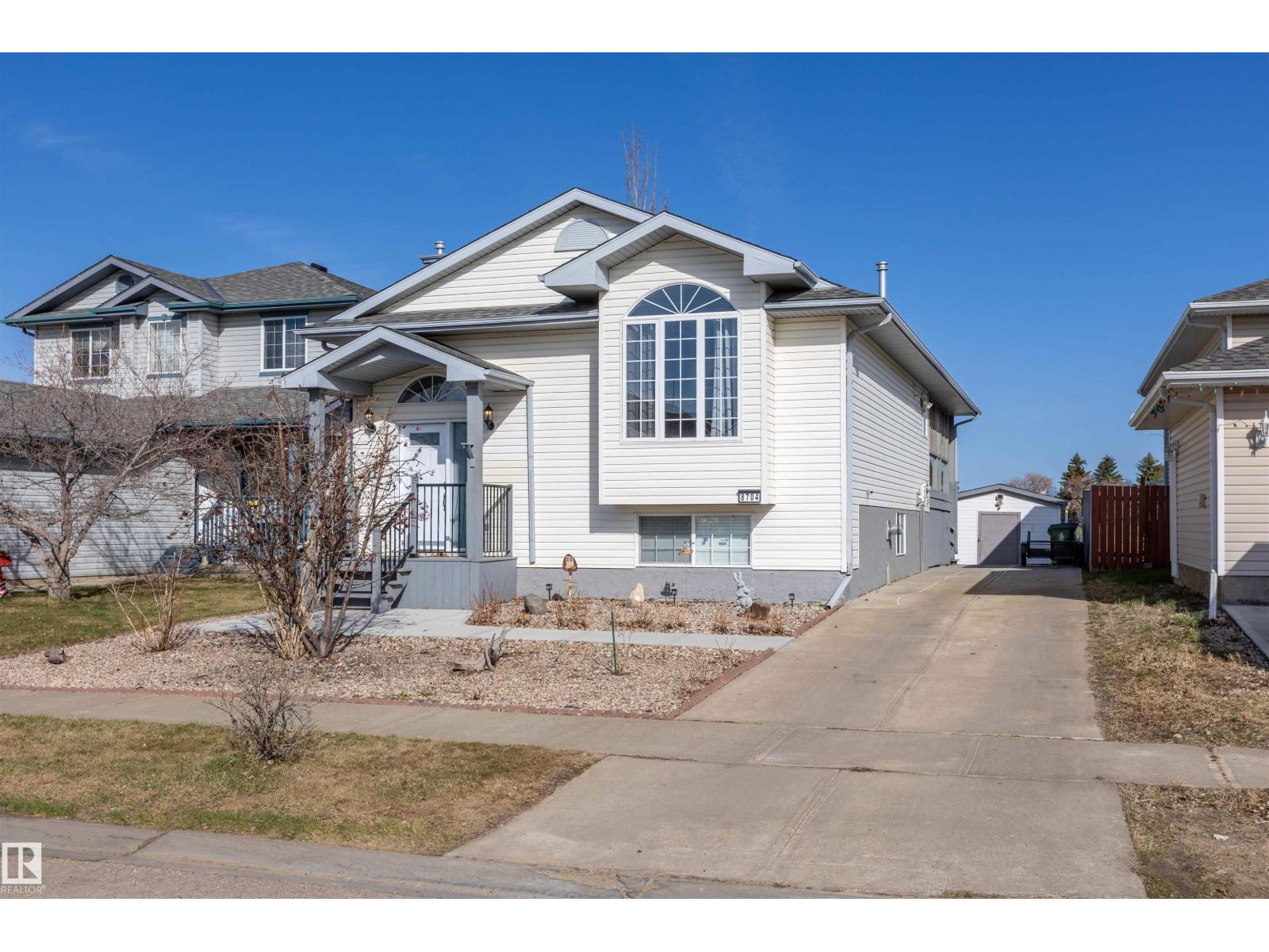 8704 99 Av, Morinville, Alberta  T8R 1S8 - Photo 3 - E4486508