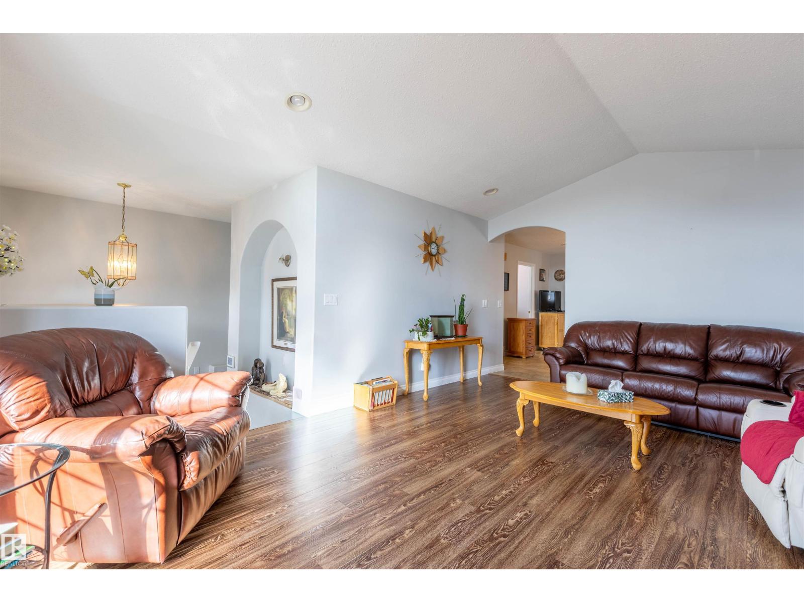 8704 99 Av, Morinville, Alberta  T8R 1S8 - Photo 7 - E4486508