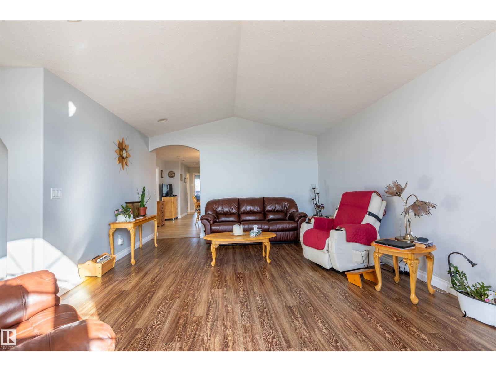 8704 99 Av, Morinville, Alberta  T8R 1S8 - Photo 8 - E4486508