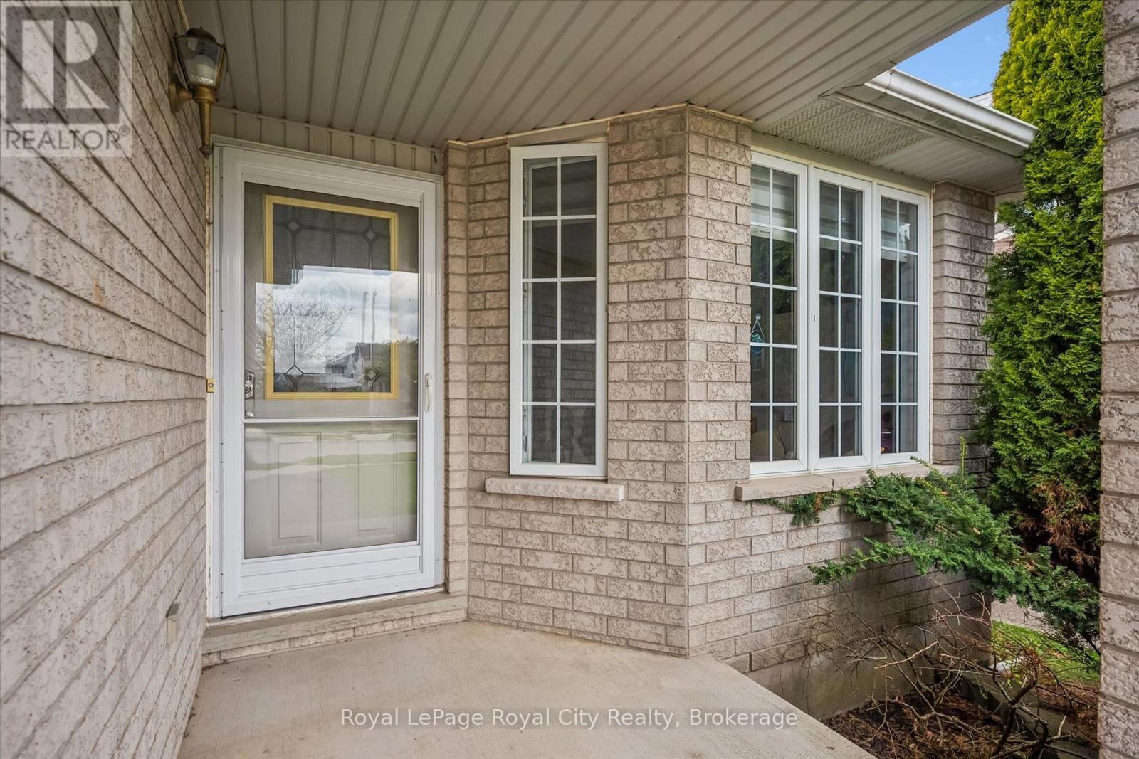 45 Borland Drive, Guelph, Ontario  N1G 5B5 - Photo 2 - X12806324