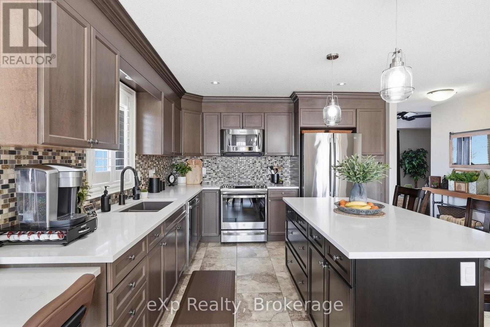 185 Ruby's Crescent, Wellington North, Ontario  N0G 2L2 - Photo 11 - X12832390