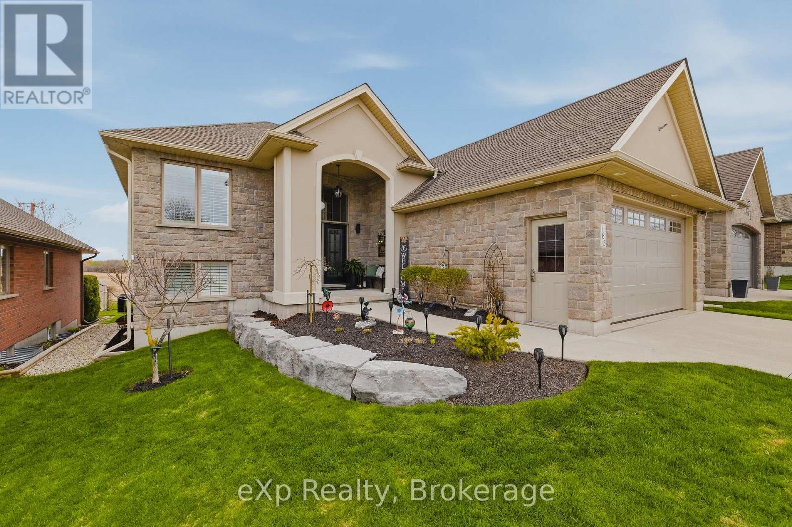 185 Ruby's Crescent, Wellington North, Ontario  N0G 2L2 - Photo 3 - X12832390