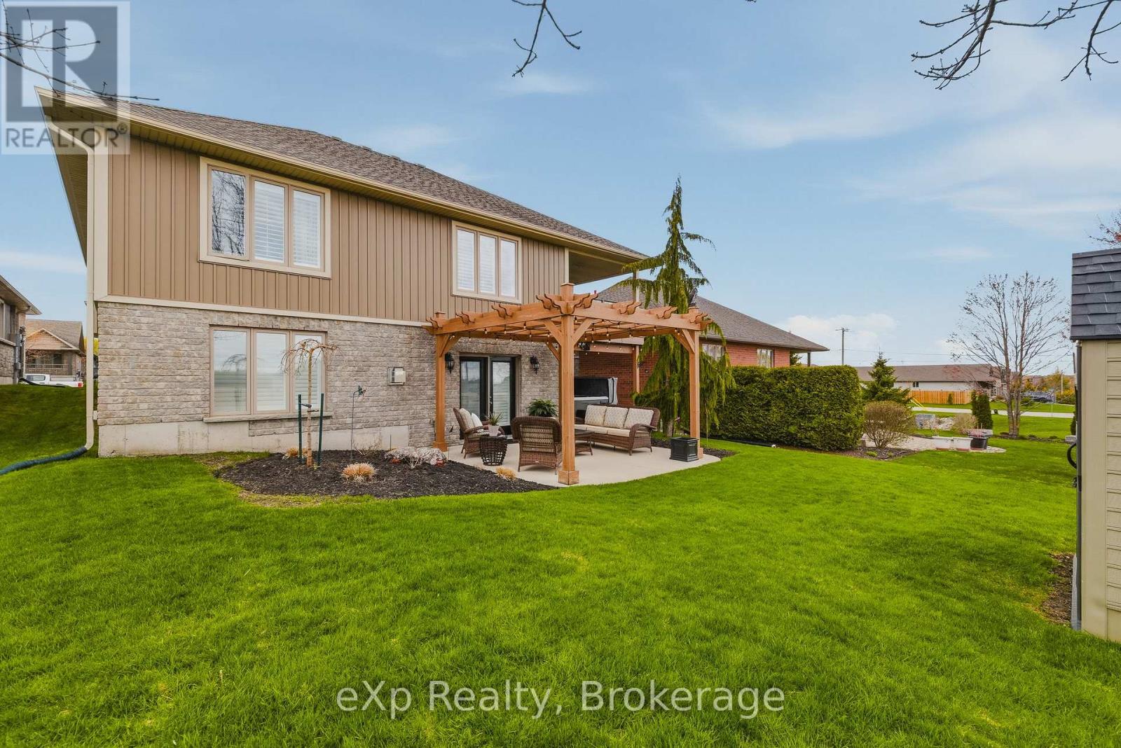 185 Ruby's Crescent, Wellington North, Ontario  N0G 2L2 - Photo 41 - X12832390