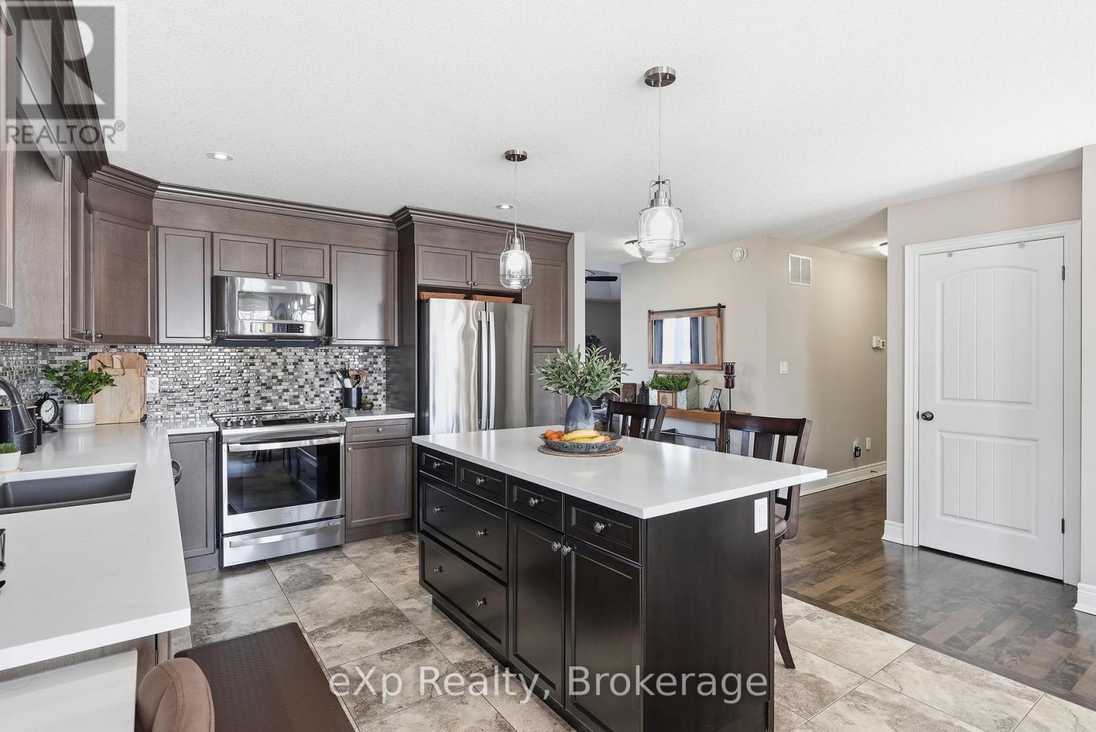 185 Ruby's Crescent, Wellington North, Ontario  N0G 2L2 - Photo 12 - X12832390