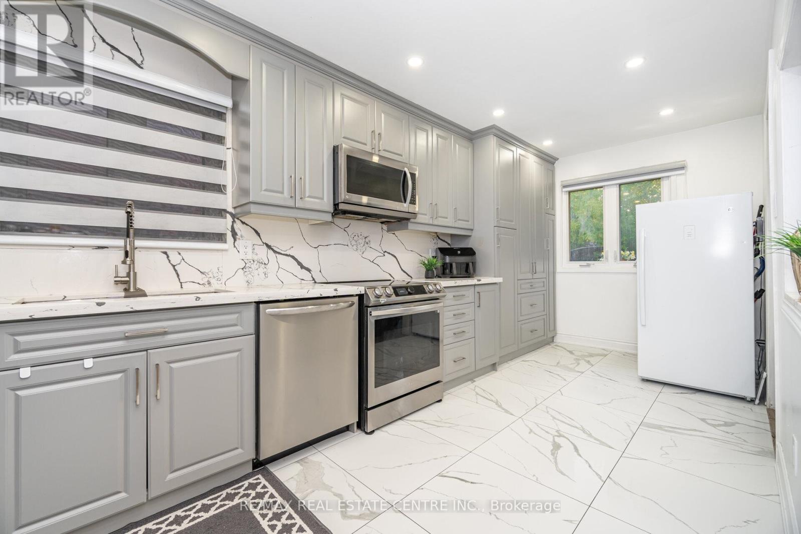 44 Abelard Avenue, Brampton, Ontario  L6Y 2K8 - Photo 23 - W13101164