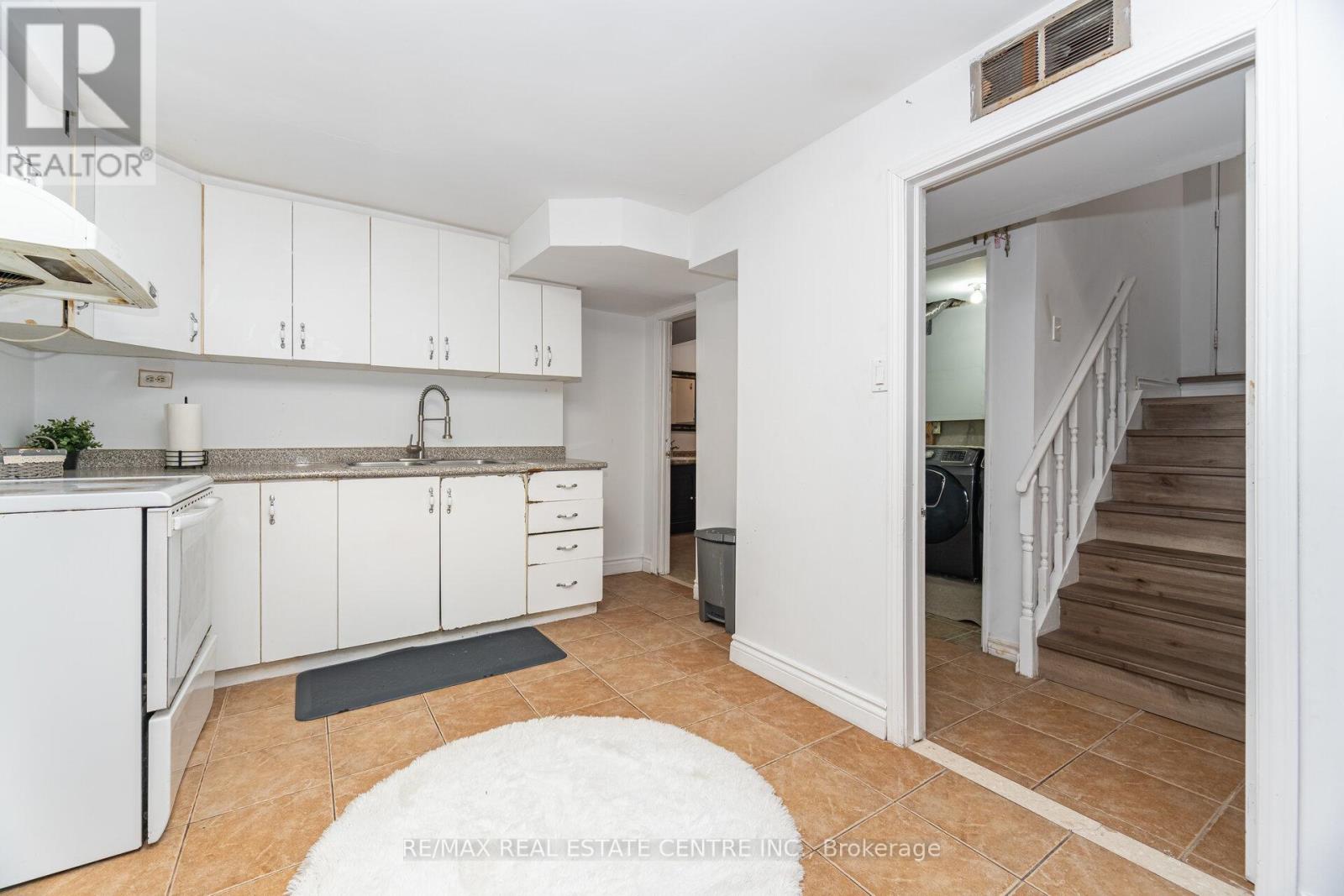 44 Abelard Avenue, Brampton, Ontario  L6Y 2K8 - Photo 37 - W13101164