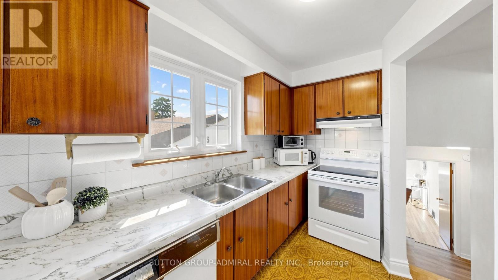 3 Rima Court, Toronto, Ontario  M9C 4C7 - Photo 11 - W13101168