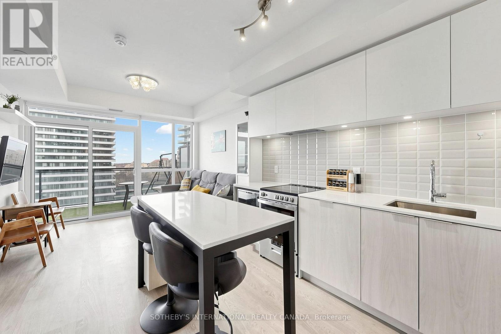 1201 - 65 Annie Craig Drive, Toronto, Ontario  M8V 0G3 - Photo 8 - W13101176