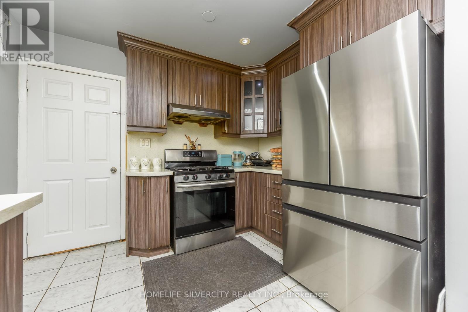 7816 Priory Crescent, Mississauga, Ontario  L4T 3H5 - Photo 9 - W13101186