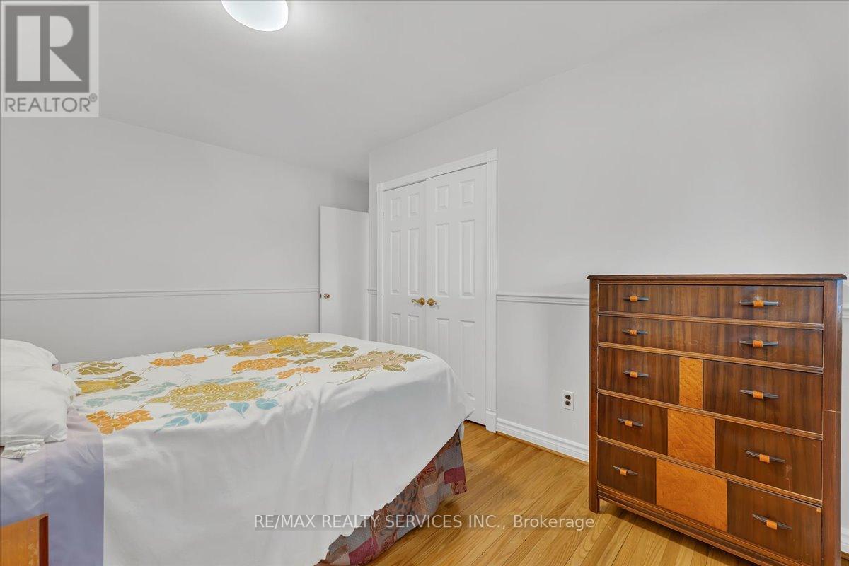 2 Windermere Court, Brampton, Ontario  L6X 2L6 - Photo 20 - W13101188