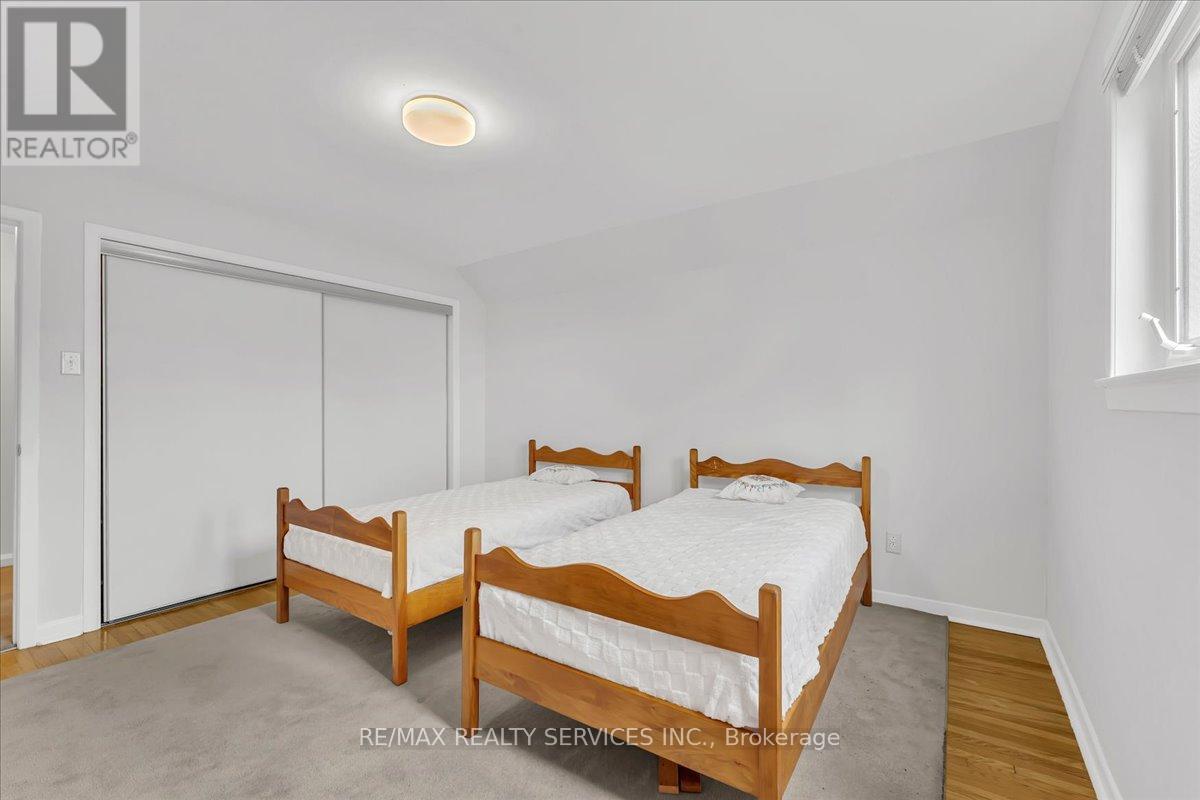 2 Windermere Court, Brampton, Ontario  L6X 2L6 - Photo 31 - W13101188