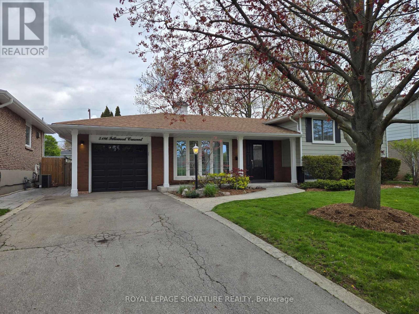 5186 Idlewood Crescent, Burlington, Ontario  L7L 3Y6 - Photo 2 - W13101240