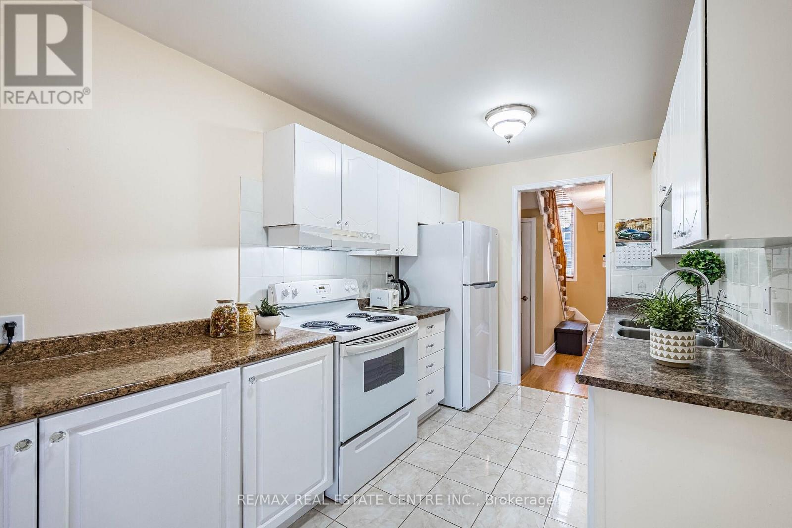 1 Northgate Boulevard, Brampton, Ontario  L6S 4G6 - Photo 11 - W13101292