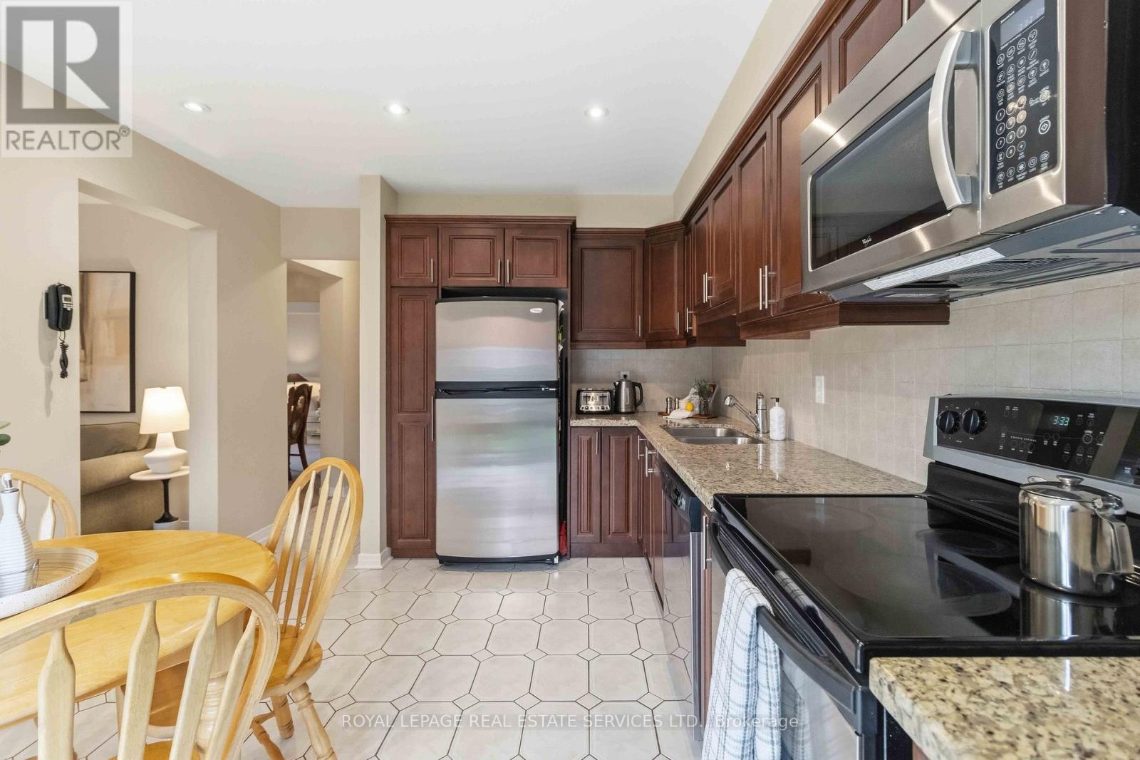 550 Petawawa Crescent, Mississauga, Ontario  L4Z 2N3 - Photo 10 - W13101352