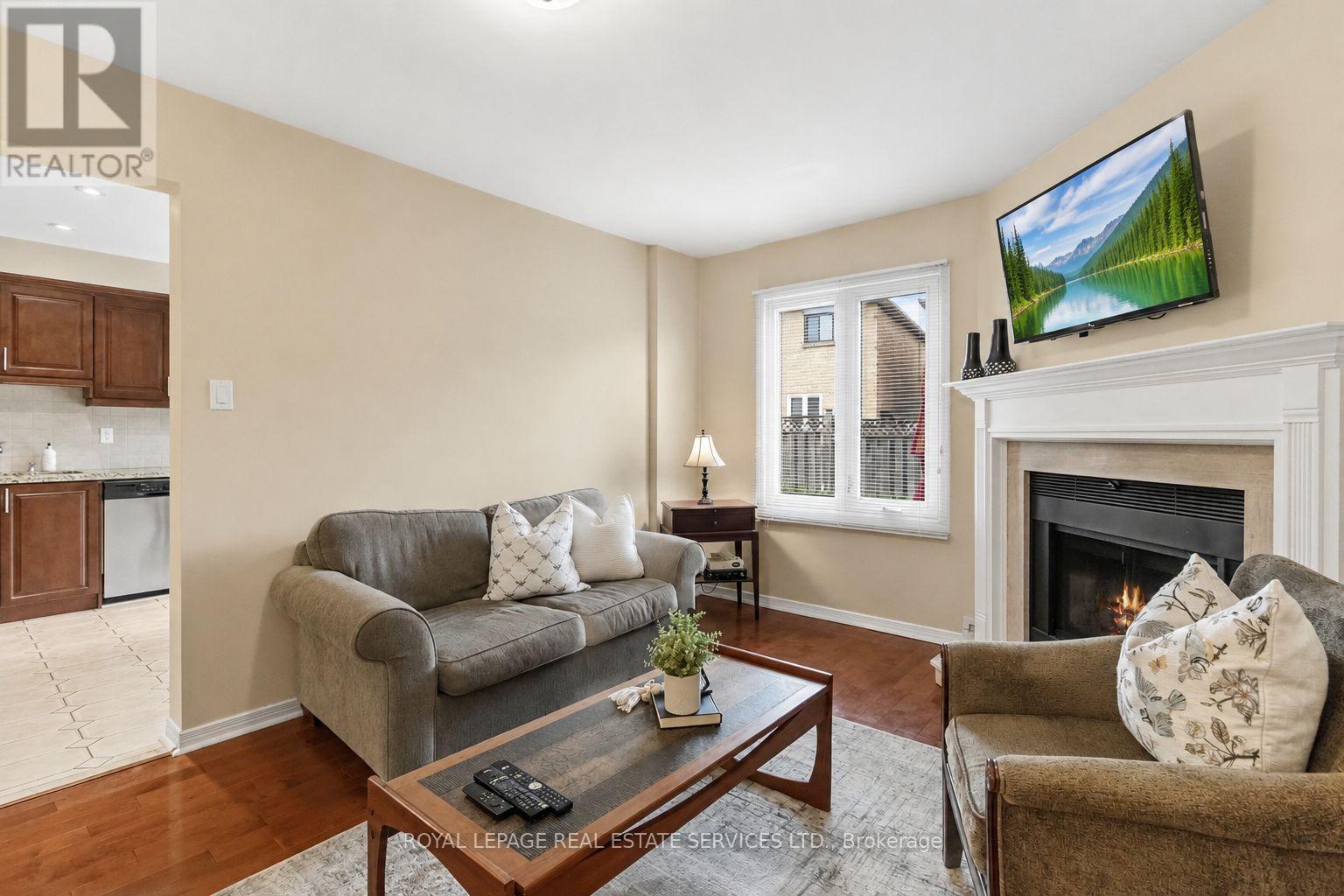 550 Petawawa Crescent, Mississauga, Ontario  L4Z 2N3 - Photo 15 - W13101352