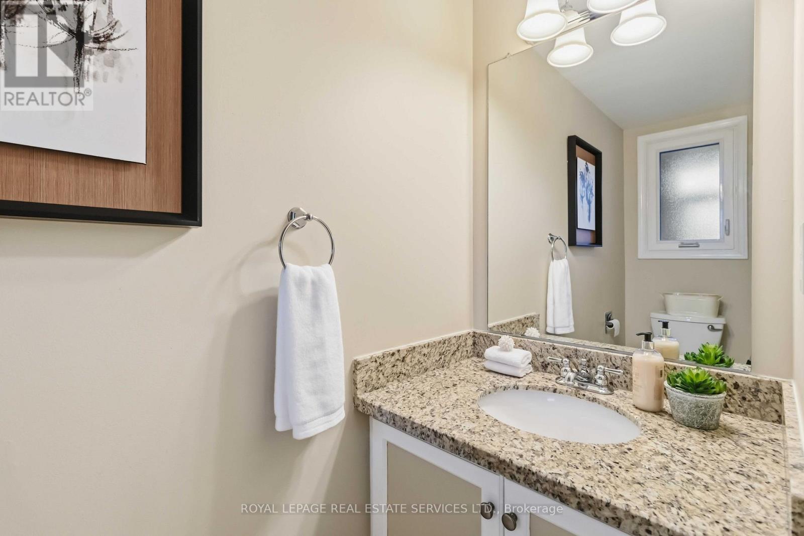 550 Petawawa Crescent, Mississauga, Ontario  L4Z 2N3 - Photo 17 - W13101352