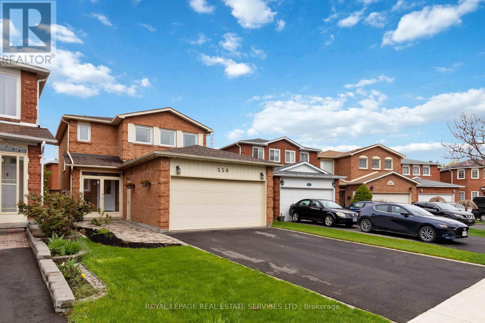 550 Petawawa Crescent, Mississauga, Ontario  L4Z 2N3 - Photo 2 - W13101352