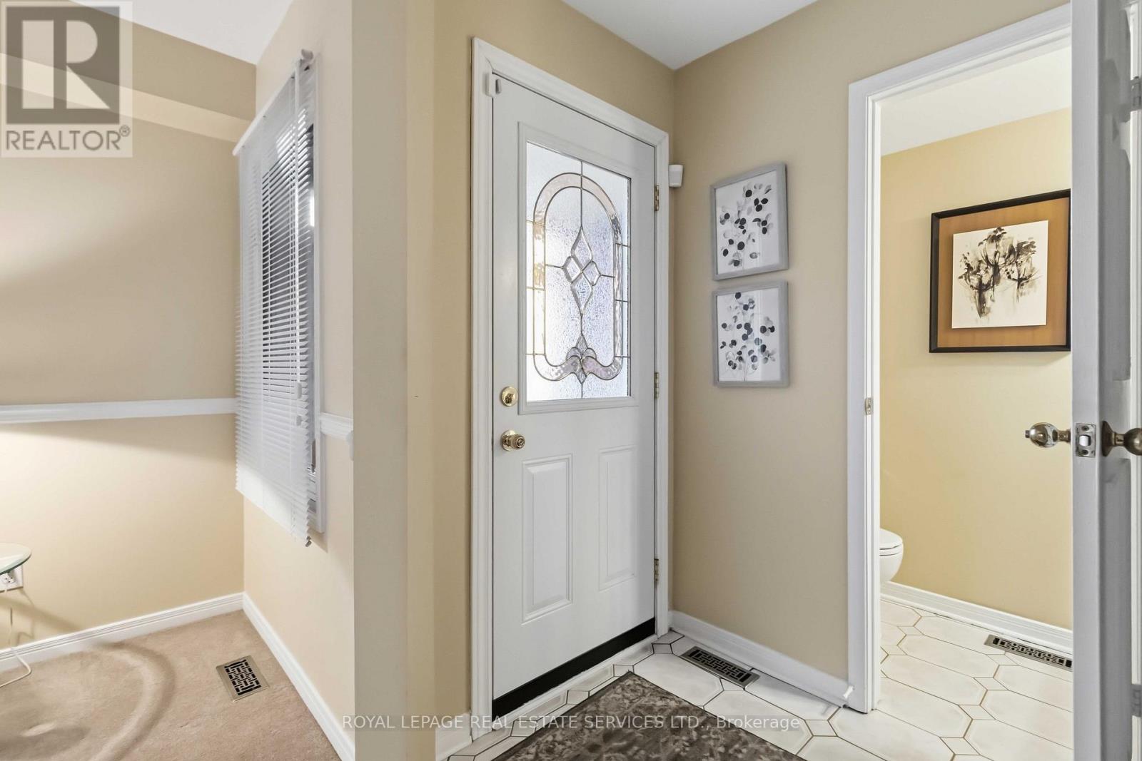 550 Petawawa Crescent, Mississauga, Ontario  L4Z 2N3 - Photo 3 - W13101352