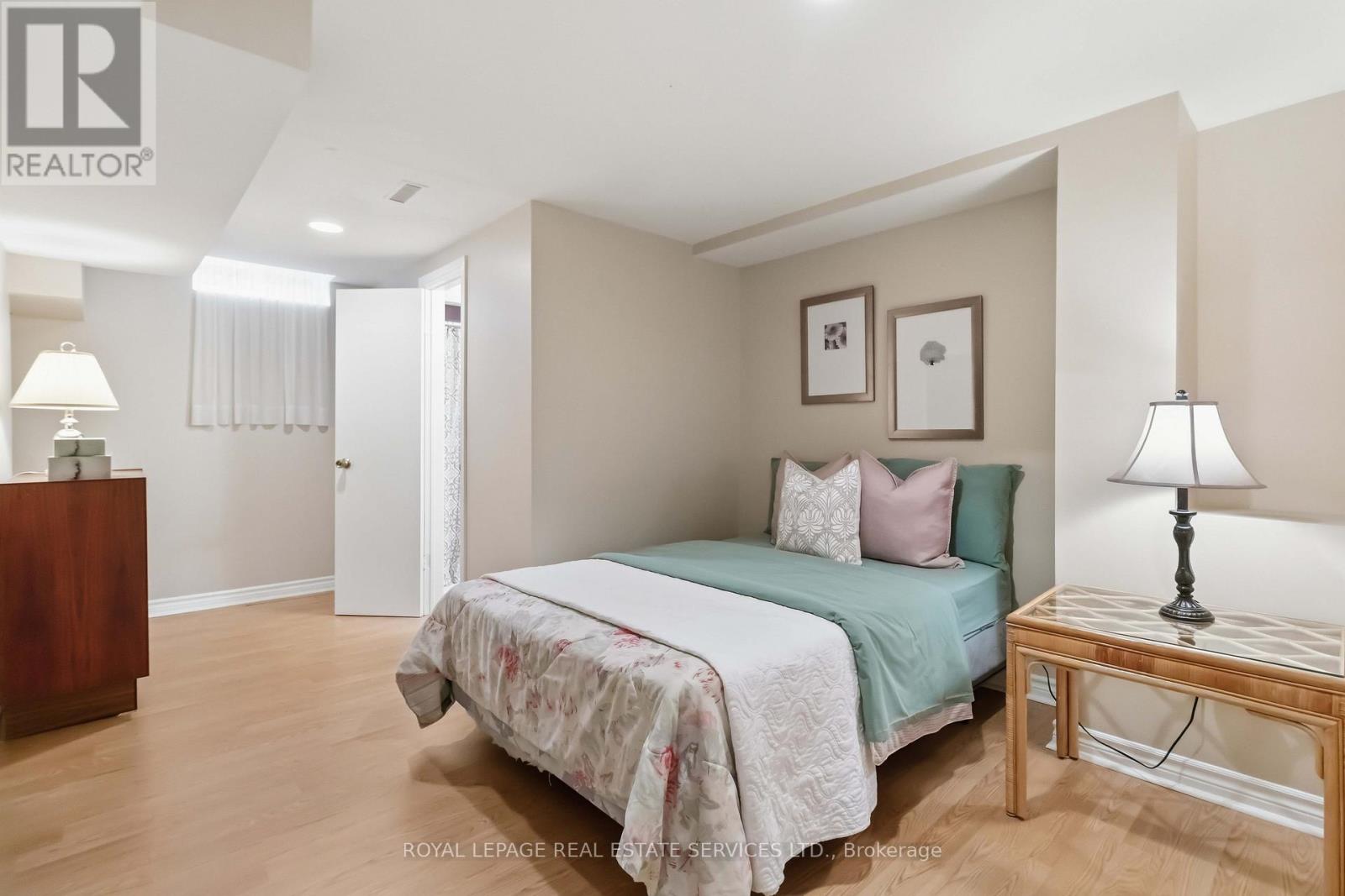 550 Petawawa Crescent, Mississauga, Ontario  L4Z 2N3 - Photo 35 - W13101352