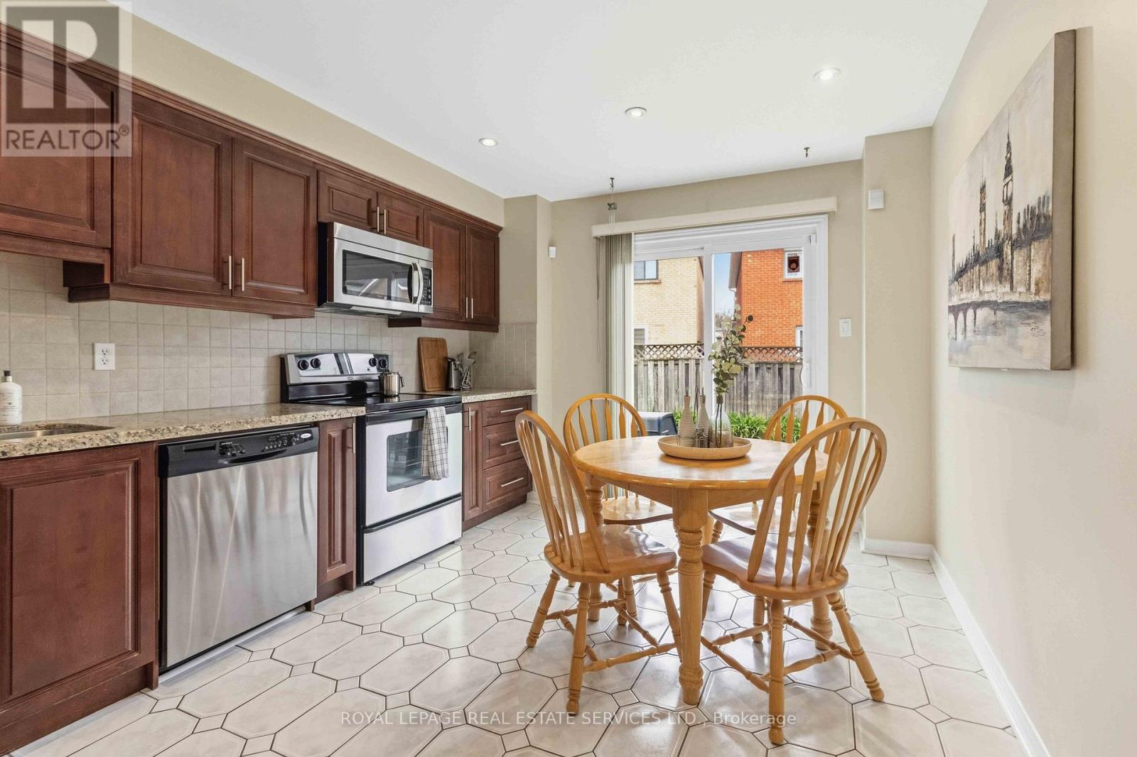 550 Petawawa Crescent, Mississauga, Ontario  L4Z 2N3 - Photo 9 - W13101352