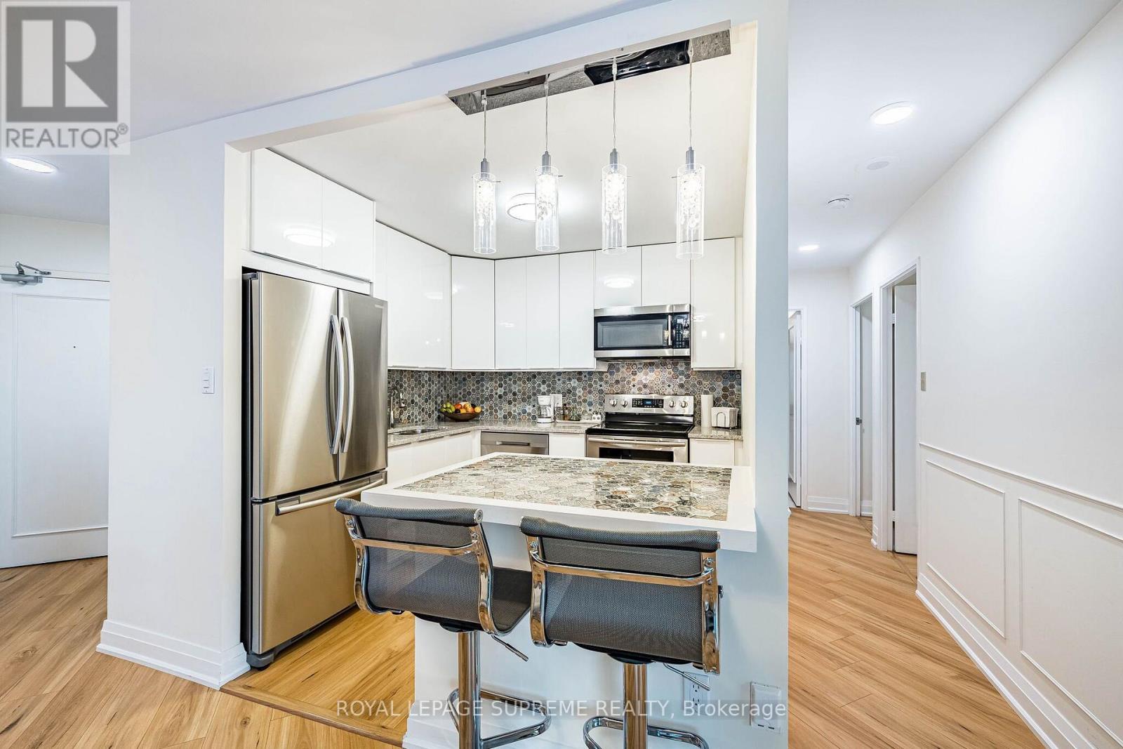 409 - 3559 Eglinton Avenue W, Toronto, Ontario  M6M 5C6 - Photo 15 - W13101422