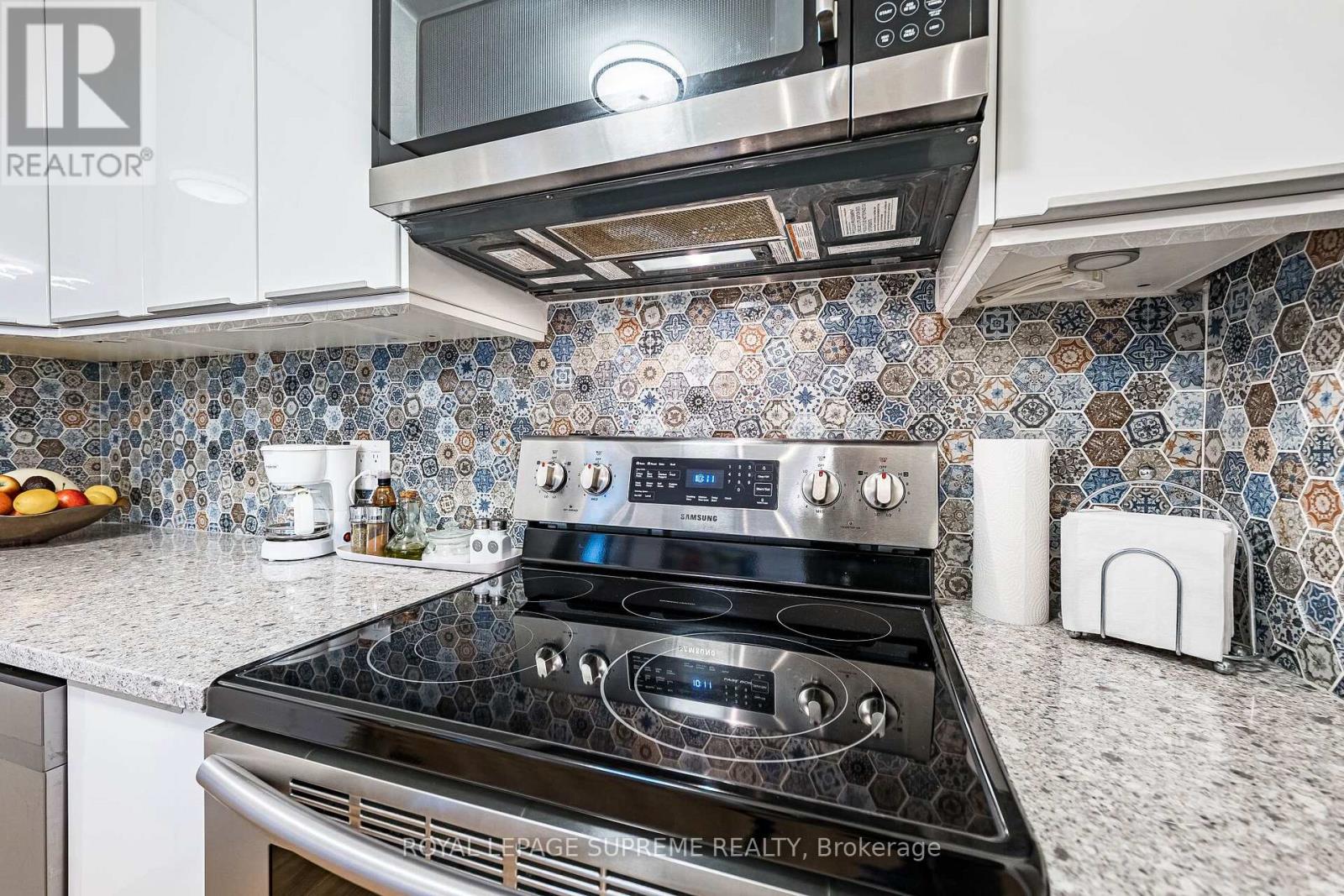 409 - 3559 Eglinton Avenue W, Toronto, Ontario  M6M 5C6 - Photo 20 - W13101422