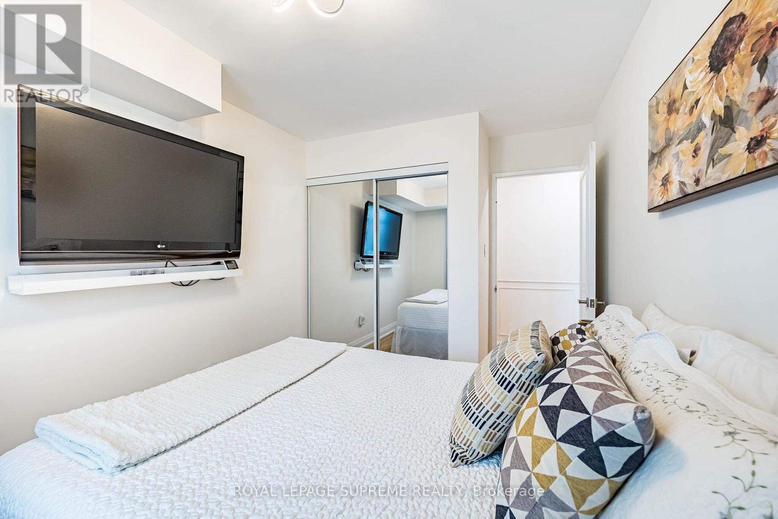 409 - 3559 Eglinton Avenue W, Toronto, Ontario  M6M 5C6 - Photo 32 - W13101422