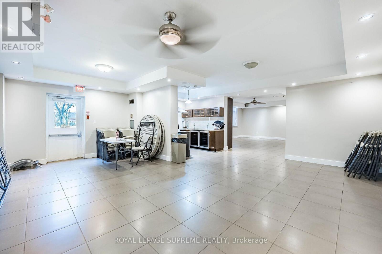 409 - 3559 Eglinton Avenue W, Toronto, Ontario  M6M 5C6 - Photo 46 - W13101422