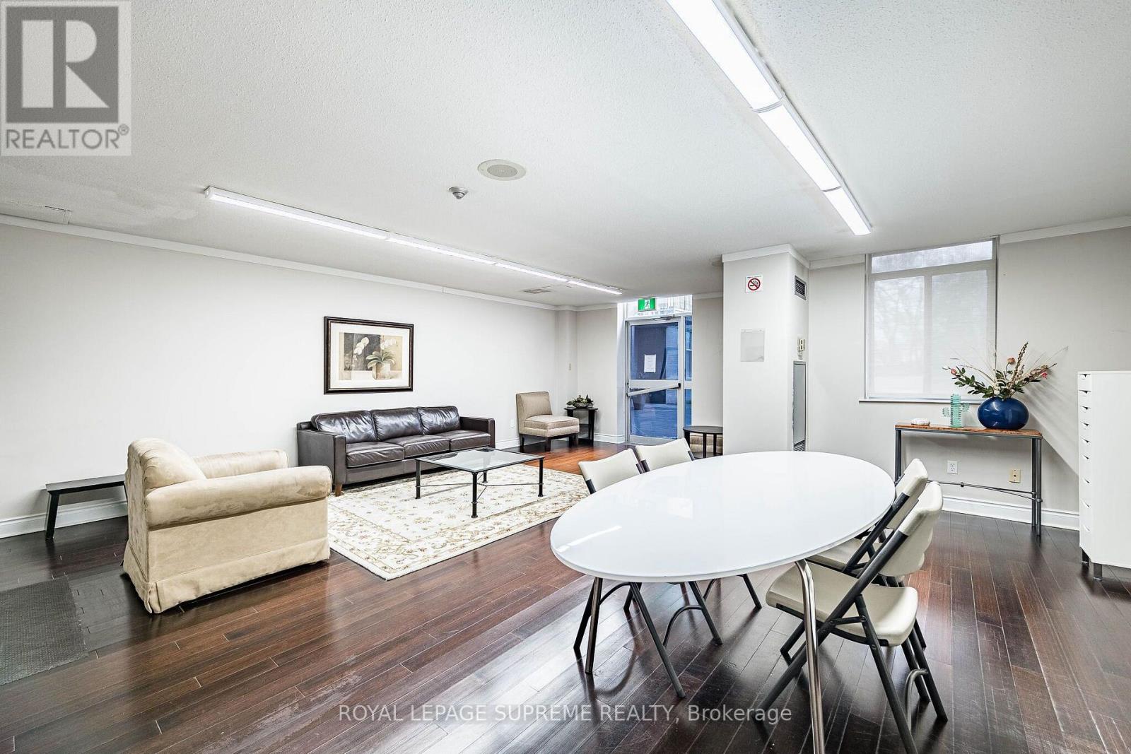 409 - 3559 Eglinton Avenue W, Toronto, Ontario  M6M 5C6 - Photo 48 - W13101422