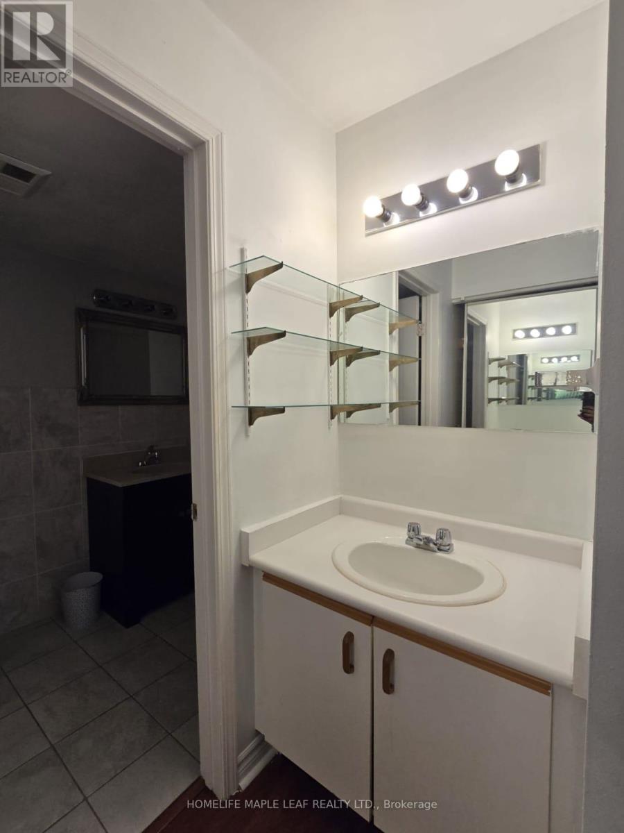 713 - 95 Trailwood Drive, Mississauga, Ontario  L4Z 3L2 - Photo 10 - W13101450