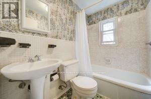 31 Melody Road S, Toronto, Ontario  M9M 1C9 - Photo 19 - W13101466