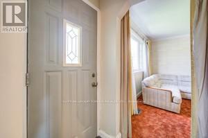 31 Melody Road S, Toronto, Ontario  M9M 1C9 - Photo 4 - W13101466