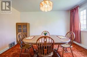 31 Melody Road S, Toronto, Ontario  M9M 1C9 - Photo 5 - W13101466