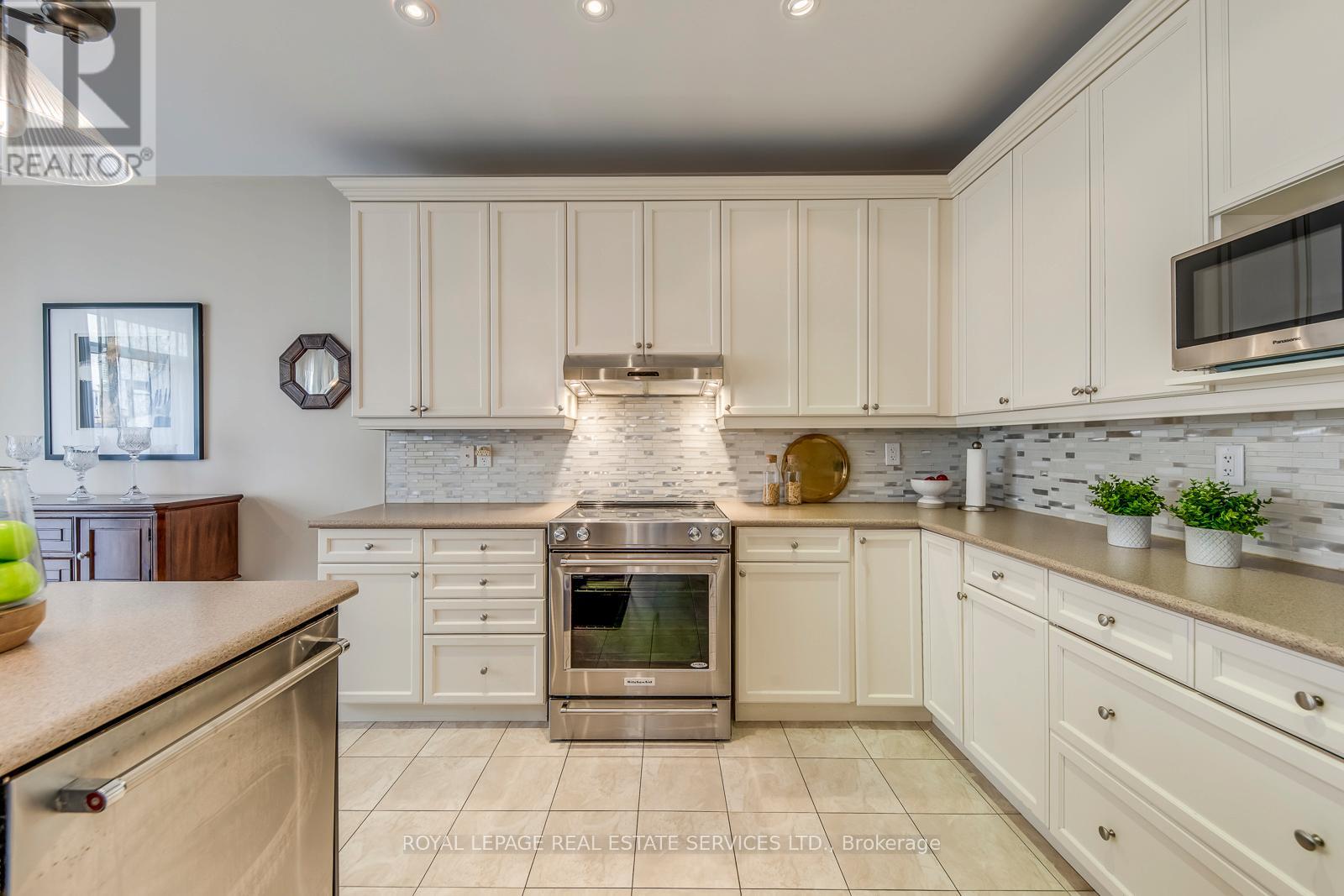 4709 Irena Avenue, Burlington, Ontario  L7M 0K2 - Photo 10 - W13101488